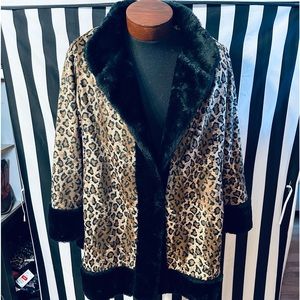 Newport News Vintage 90s Leopard Print Swing Coat w/ Faux Fur